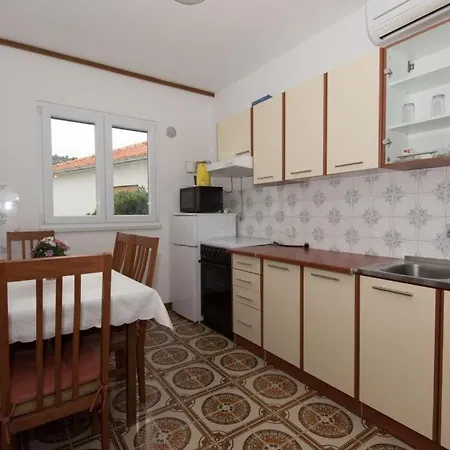 In Stupin Celine With Sea View, Balcony, Air Conditioning, Wifi 5149-1 アパート *