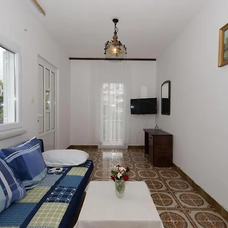 In Stupin Celine With Sea View, Balcony, Air Conditioning, Wifi 5149-1 Podglavica