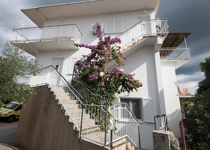 In Stupin Celine With Sea View, Balcony, Air Conditioning, Wifi 5149-1 * Podglavica